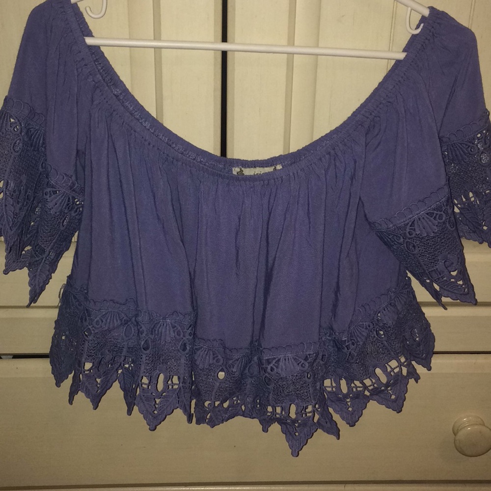 Blue crop top